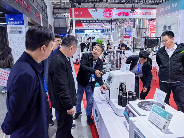 展會(huì)現(xiàn)場(chǎng)圖